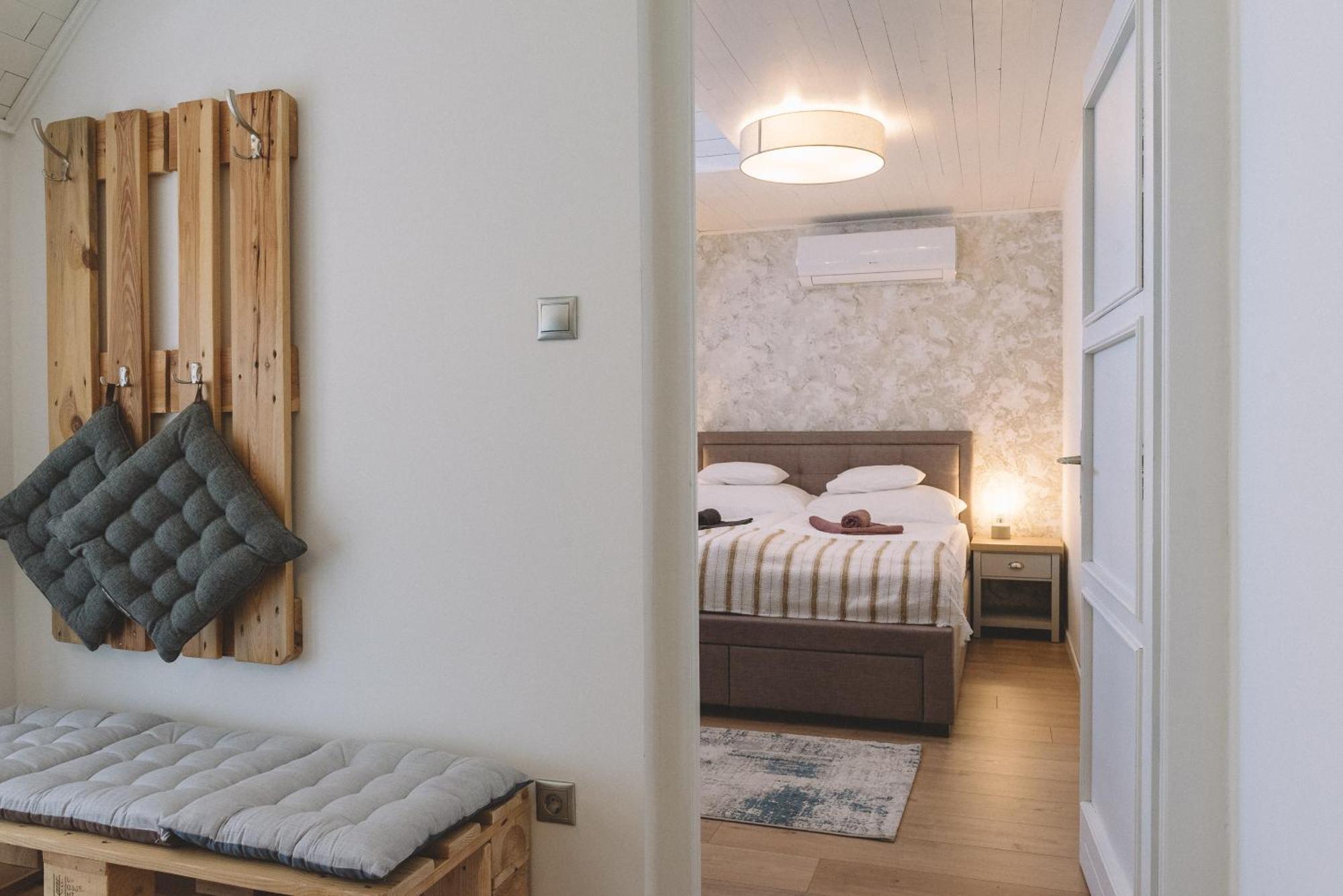 Panorama Apartmanhaz Бадачонтомай Екстериор снимка