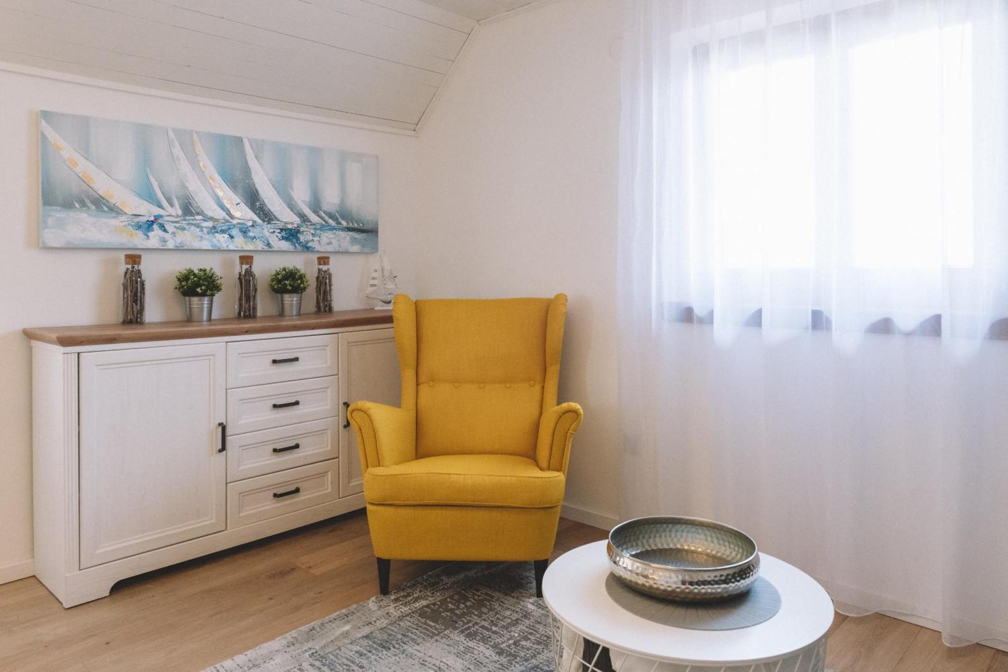 Panorama Apartmanhaz Бадачонтомай Екстериор снимка