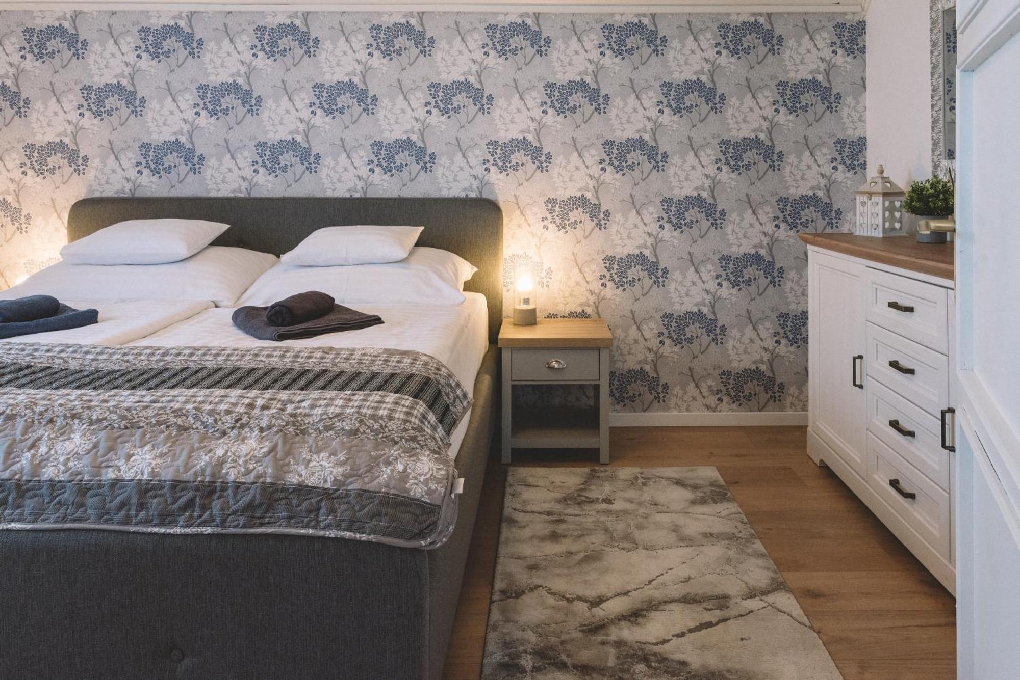Panorama Apartmanhaz Бадачонтомай Екстериор снимка